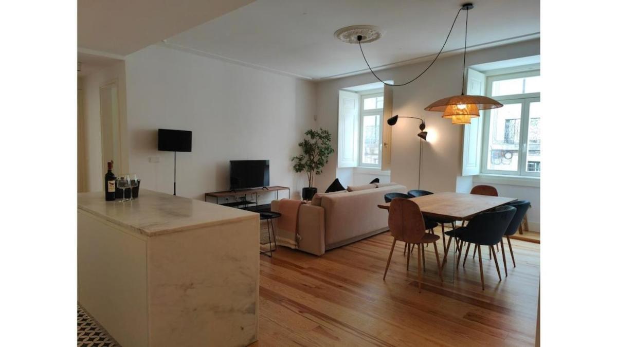 Amazing Spacious Chiado 2-bedroom Stylish W Ac Appartement *
