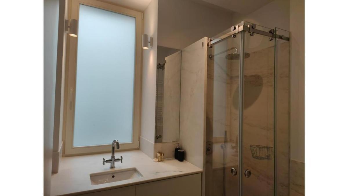 Amazing Spacious Chiado 2-bedroom Stylish W Ac Lissabon