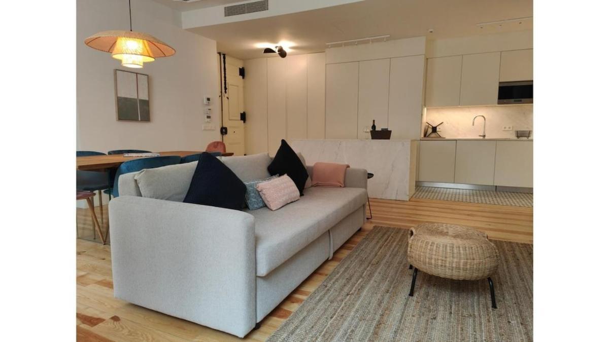 Amazing Spacious Chiado 2-bedroom Stylish W Ac Apartment Lissabon
