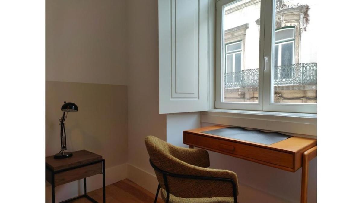 Amazing Spacious Chiado 2-bedroom Stylish W Ac Apartment Lissabon