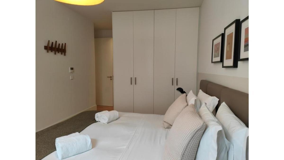 Apartment Amazing Spacious Chiado 2-bedroom Stylish W Ac Lissabon